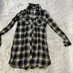 Passport women’s plaid button green long sleeve blouse S plus